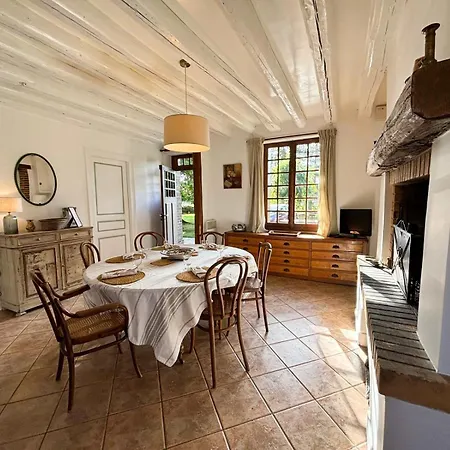 La Maison Du Tilleul Avec Piscine Couverte Chauffee