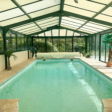 La Maison Du Tilleul Avec Piscine Couverte Chauffee *