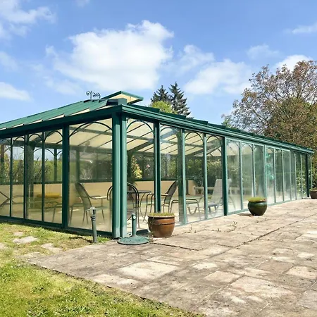 Holiday home La Maison Du Tilleul Avec Piscine Couverte Chauffee