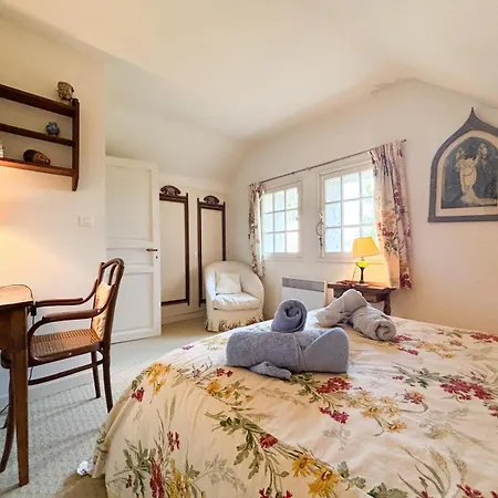 La Maison Du Tilleul Avec Piscine Couverte Chauffee