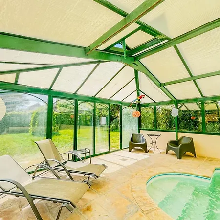 La Maison Du Tilleul Avec Piscine Couverte Chauffee Σπίτι διακοπών *