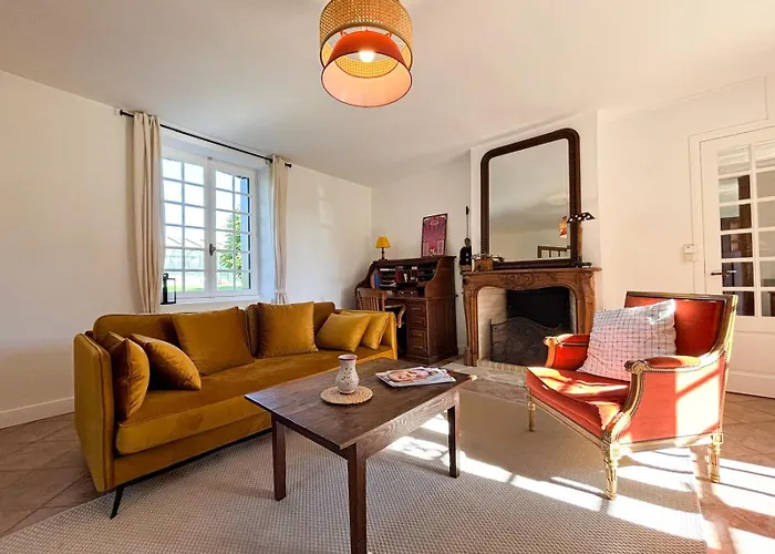 La Maison Du Tilleul Avec Piscine Couverte Chauffee * Saint-Sulpice-Sur-Risle