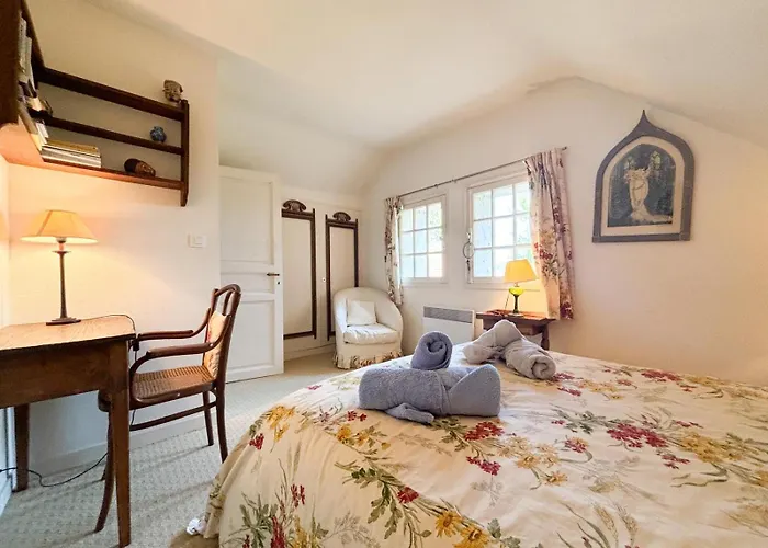 La Maison Du Tilleul Avec Piscine Couverte Chauffee