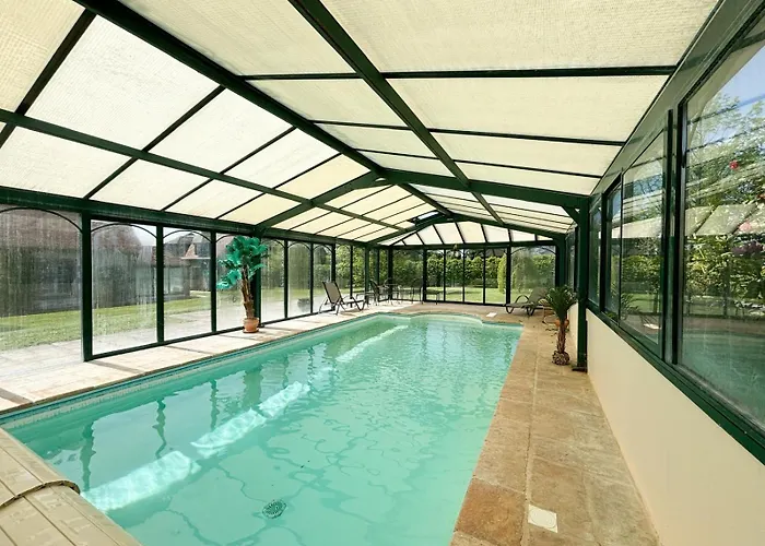 La Maison Du Tilleul Avec Piscine Couverte Chauffee 펜션