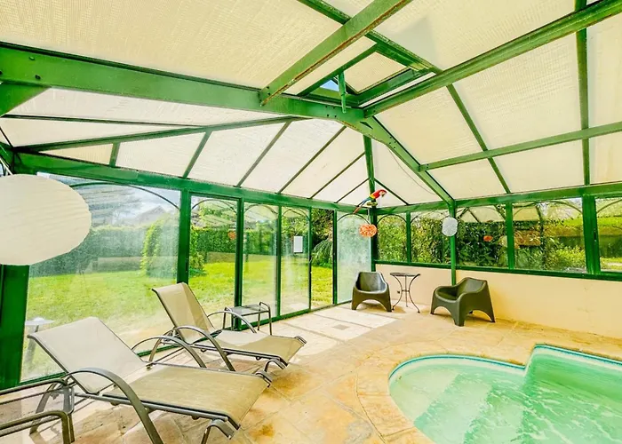 La Maison Du Tilleul Avec Piscine Couverte Chauffee 펜션 *